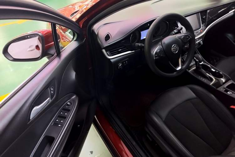 Used Buick Verano 2015 Sedan 20T Dual-Clutch Elite Model Driver Seat