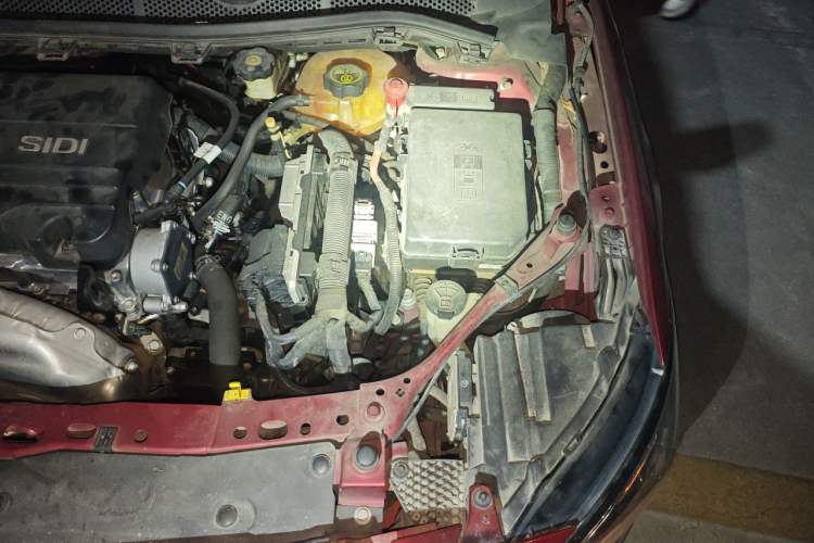 Used Buick Verano 2015 Sedan 15S Automatic Ambition Model Engine Bay Left