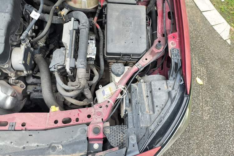 Used Buick Verano 2015 Sedan 15S Automatic Ambition Model Engine Bay Left