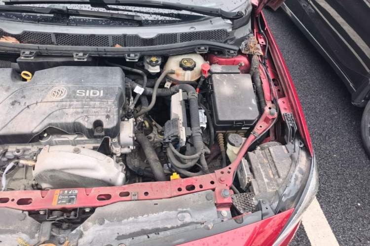 Used Buick Verano 2015 Sedan 15S Manual Entry-Level Model Engine Bay Left
