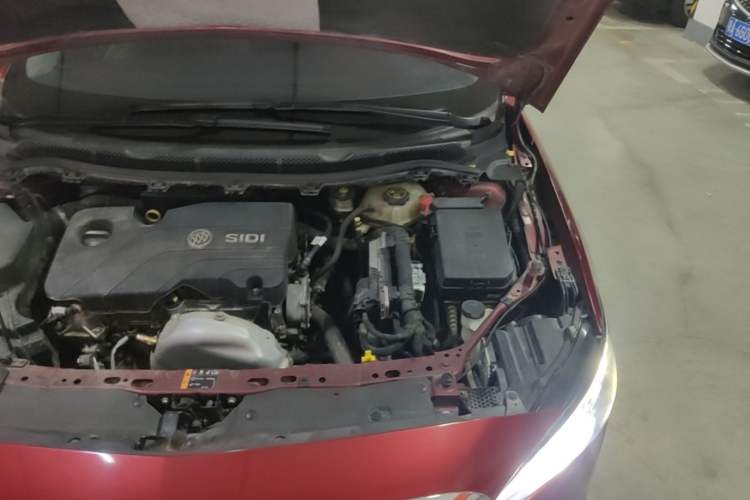 Used Buick Verano 2015 Sedan 15S Automatic Leading Model Engine Bay Left
