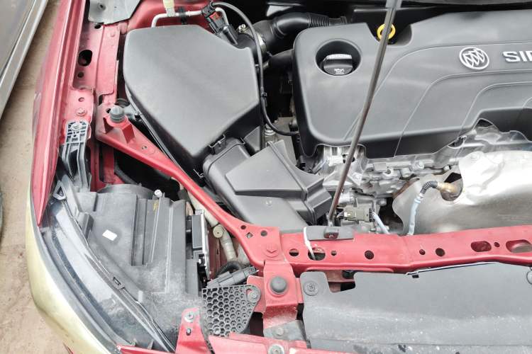 Used Buick Verano 2015 Sedan 15S Automatic Leading Model Engine Bay Right