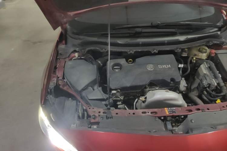 Used Buick Verano 2015 Sedan 15S Automatic Leading Model Engine Bay Right