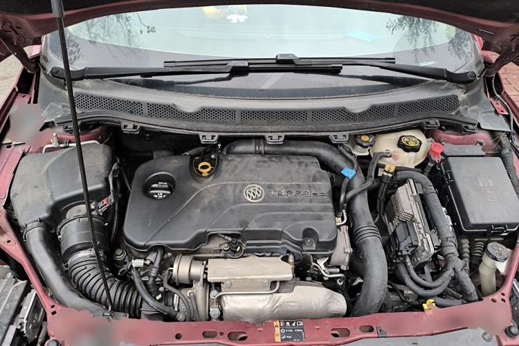 Used Buick Verano 2015 Sedan 20T Dual-Clutch Flagship Model Engine Bay
