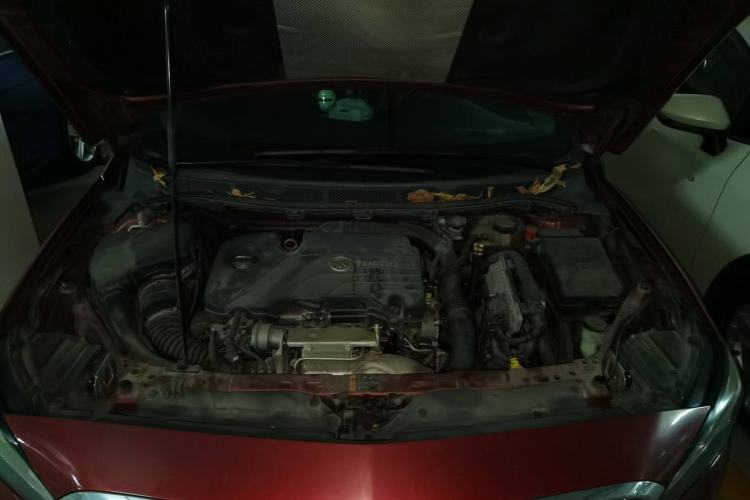 Used Buick Verano 2015 Sedan 20T Dual-Clutch Luxury Model Engine Bay