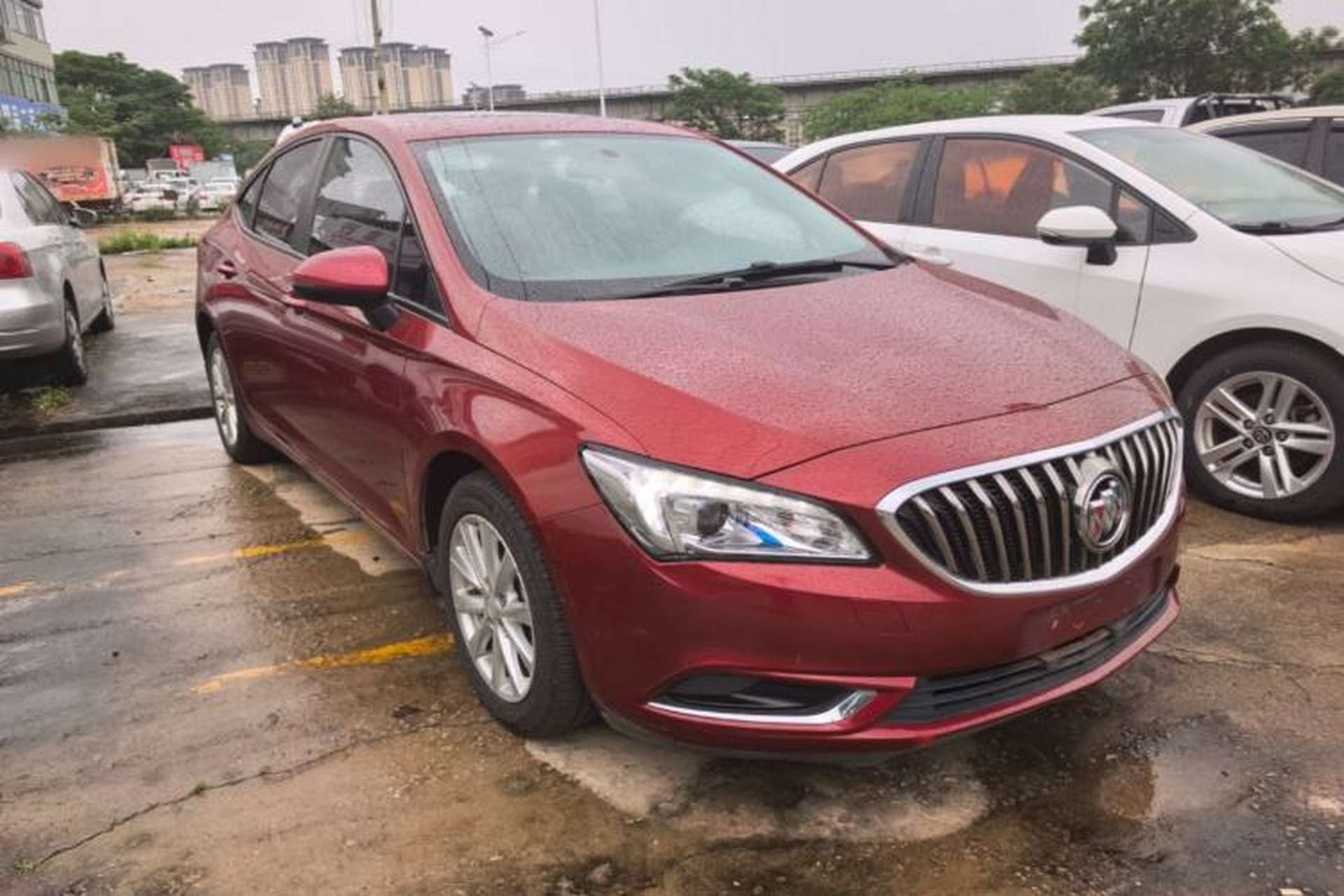 Used Buick Verano 2015 Sedan 20T Dual-Clutch Leading Model Front Right 45 Deg