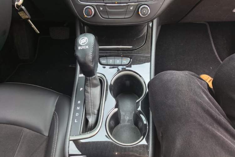 Used Buick Verano 2015 Sedan 20T Dual-Clutch Leading Model Gear Lever