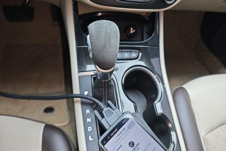 Used Buick Verano 2015 Sedan 15S Automatic Leading Model Gear Lever