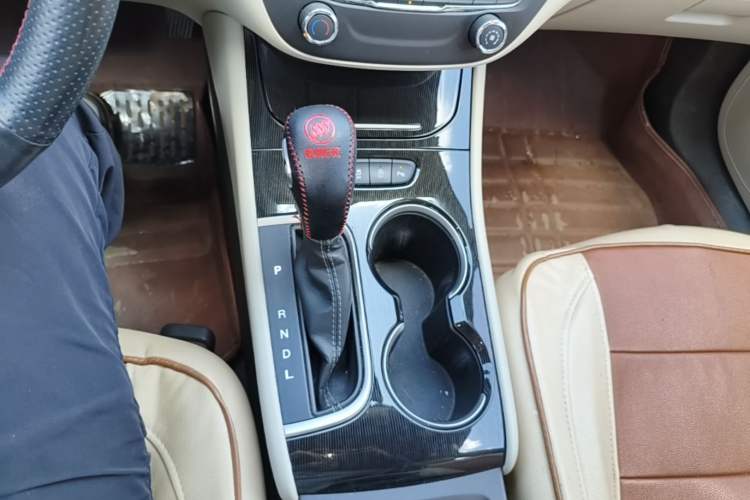 Used Buick Verano 2015 Sedan 15S Automatic Ambition Model Gear Lever
