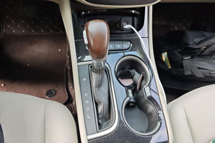 Used Buick Verano 2015 Sedan 15S Automatic Ambition Model Gear Lever