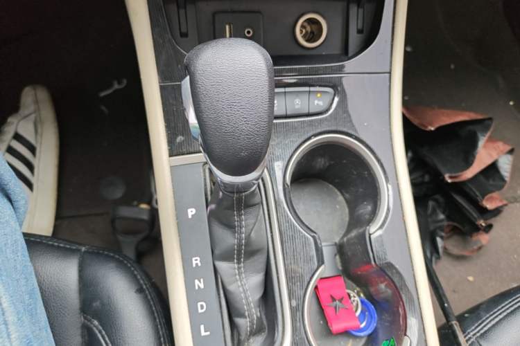 Used Buick Verano 2015 Sedan 15S Automatic Ambition Model Gear Lever