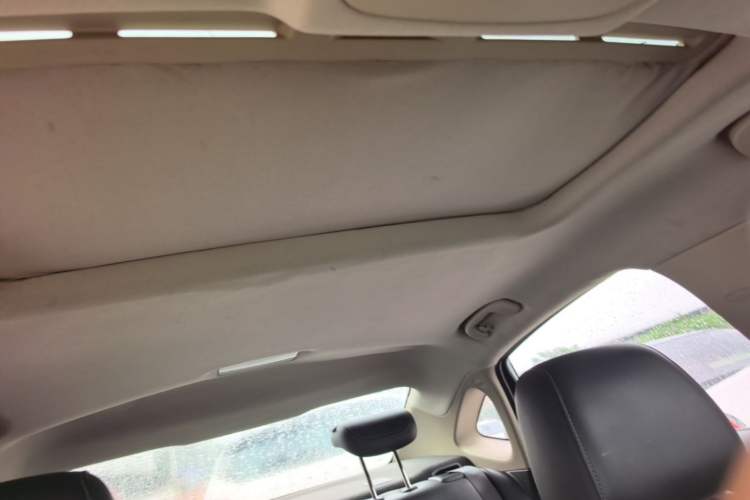 Used Buick Verano 2015 Sedan 20T Dual-Clutch Leading Model Headliner