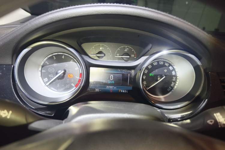 Used Buick Verano 2015 Sedan 20T Dual-Clutch Leading Model Instrument Cluster