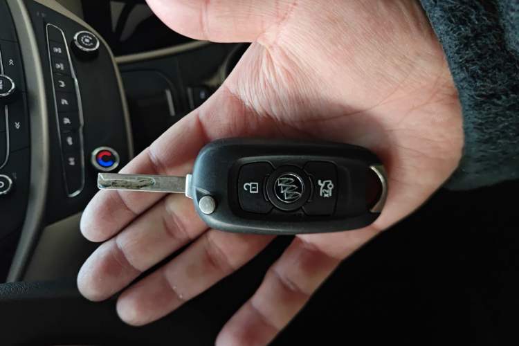 Used Buick Verano 2015 Sedan 15S Automatic Leading Model Interior 1