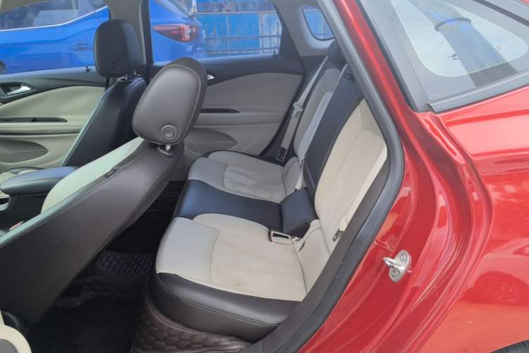 Used Buick Verano 2015 Sedan 15S Automatic Leading Model Left Rear Seat