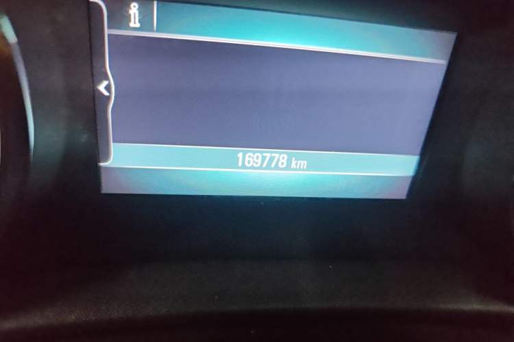 Used Buick Verano 2015 Sedan 15S Automatic Leading Model Odometer Close Up