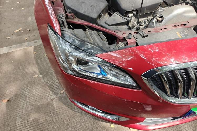 Used Buick Verano 2015 Sedan 15S Automatic Leading Model Right Front Headlight