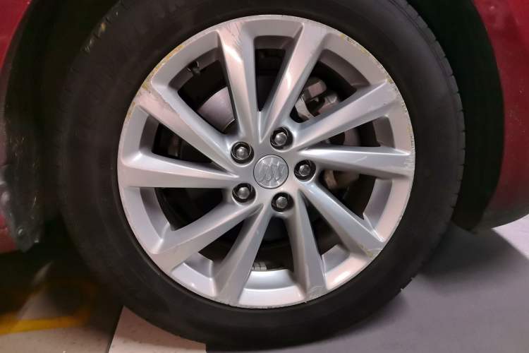Used Buick Verano 2015 Sedan 15S Automatic Ambition Model Right Front Wheel Hub
