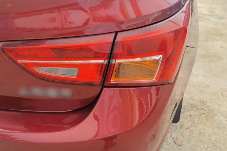 Used Buick Verano 2015 Sedan 15S Automatic Leading Model Right Rear Taillight