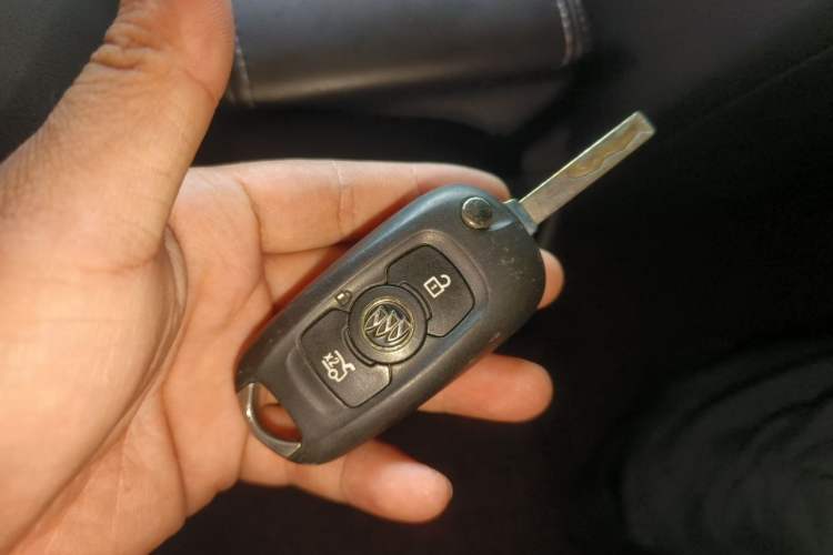 Used Buick Verano 2015 Sedan 20T Dual-Clutch Leading Model Vehicle Key