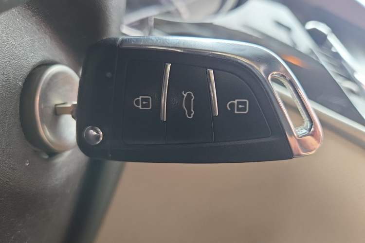Used Buick Verano 2015 Sedan 15S Manual Leading Model Vehicle Key