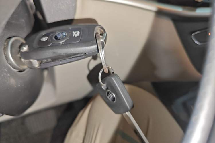 Used Buick Verano 2015 Sedan 15S Automatic Ambition Model Vehicle Key