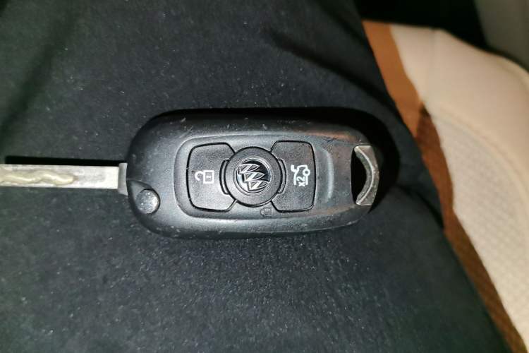 Used Buick Verano 2015 Sedan 15S Automatic Ambition Model Vehicle Key
