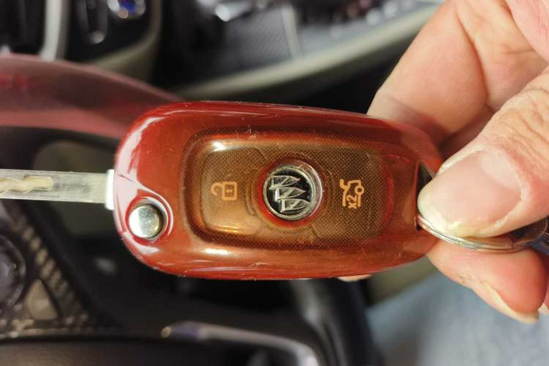Used Buick Verano 2015 Sedan 15S Automatic Leading Model Vehicle Key