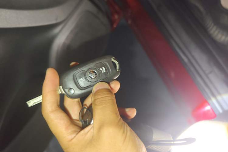 Used Buick Verano 2015 Sedan 20T Dual-Clutch Leading Model Vehicle Key