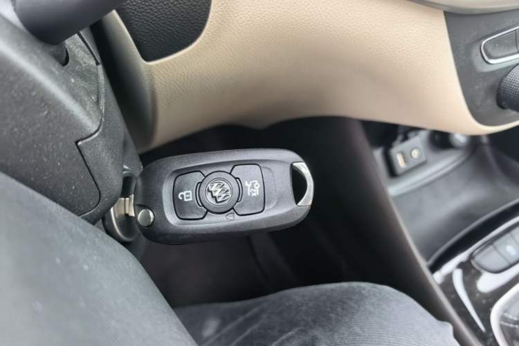 Used Buick Verano 2015 Sedan 15S Manual Entry-Level Model Vehicle Key