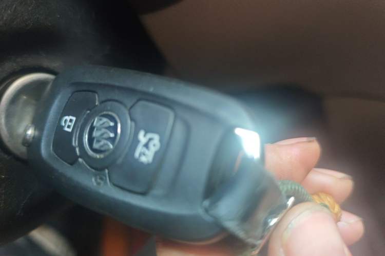 Used Buick Verano 2015 Sedan 15S Automatic Leading Model Vehicle Key