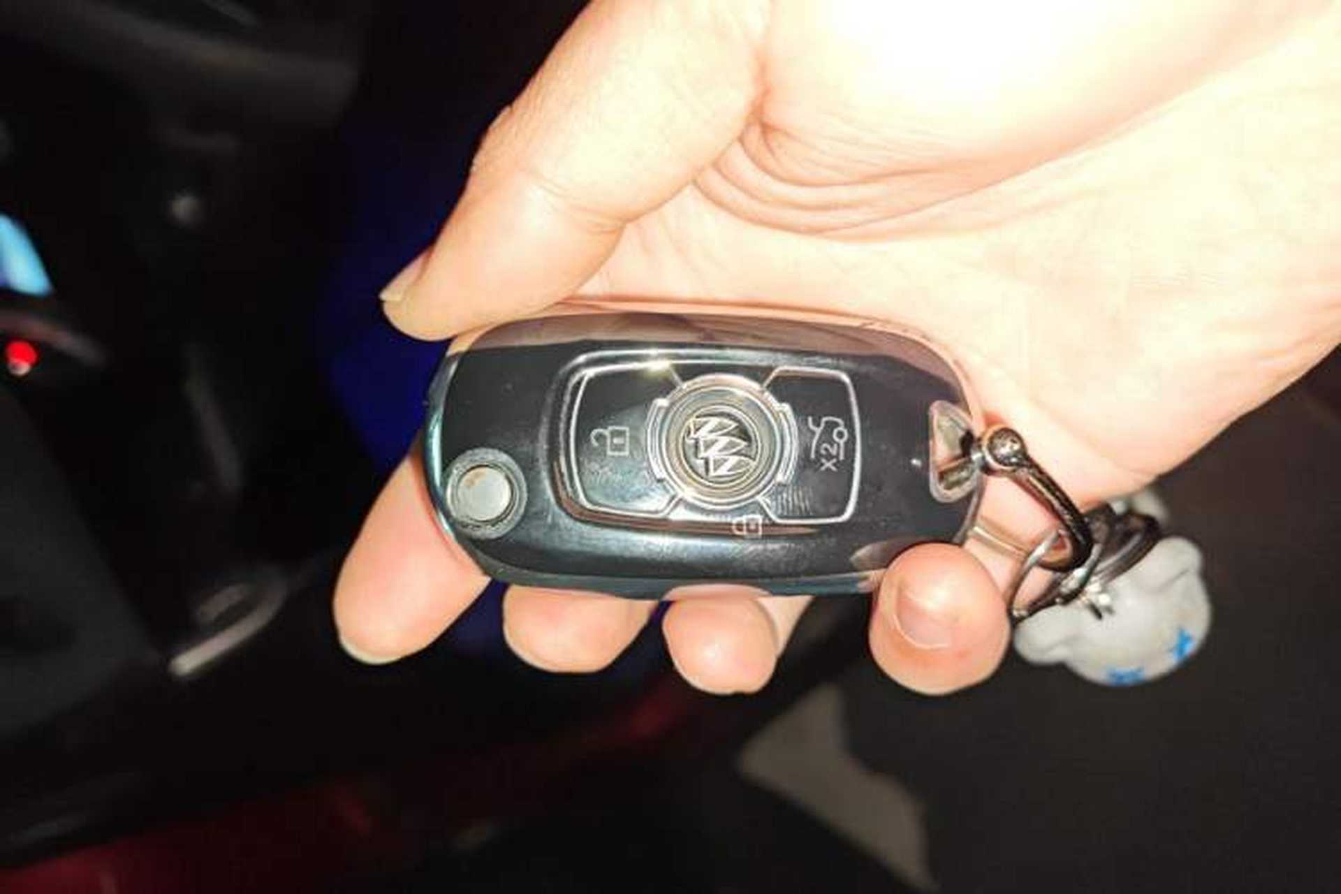 Used Buick Verano 2015 Sedan 20T Dual-Clutch Leading Model Vehicle Key