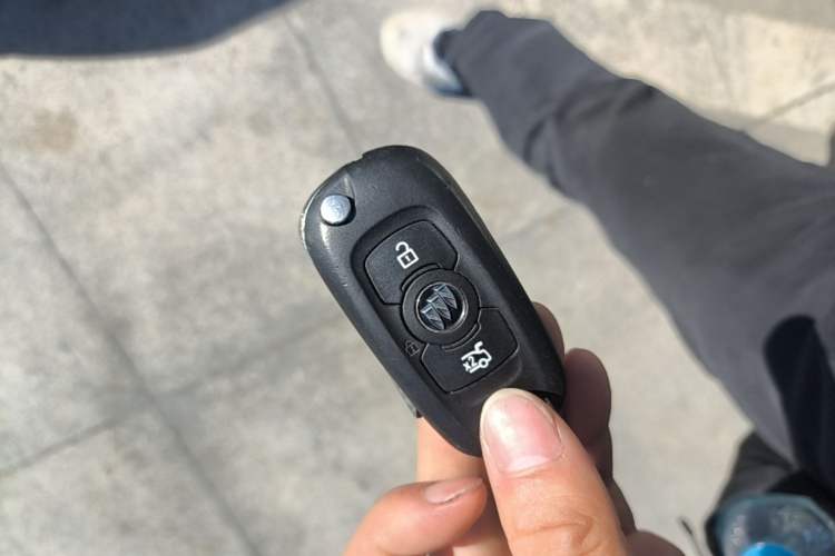 Used Buick Verano 2015 Sedan 15S Automatic Leading Model Vehicle Key