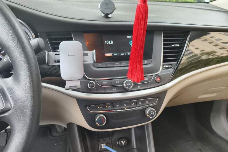 Used Buick Verano 2015 Sedan 15S Manual Entry-Level Model Audio And AC Panel