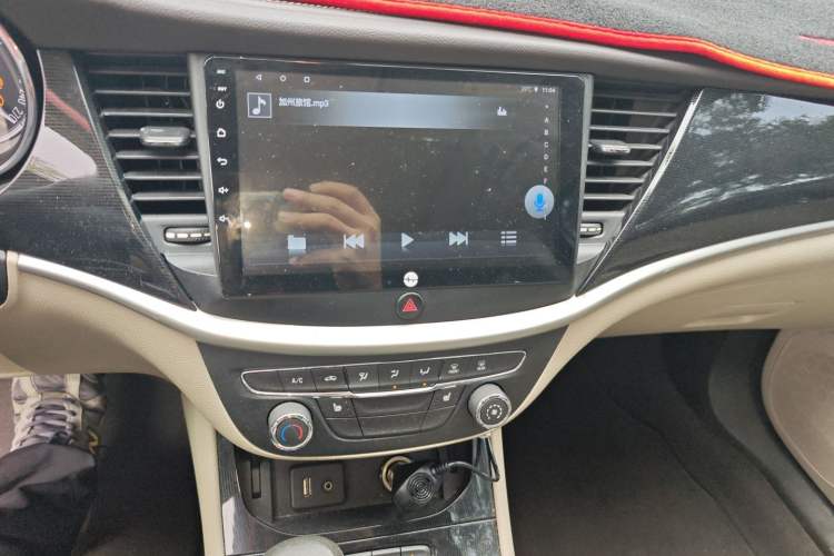 Used Buick Verano 2015 Sedan 15S Automatic Leading Model Audio And AC Panel