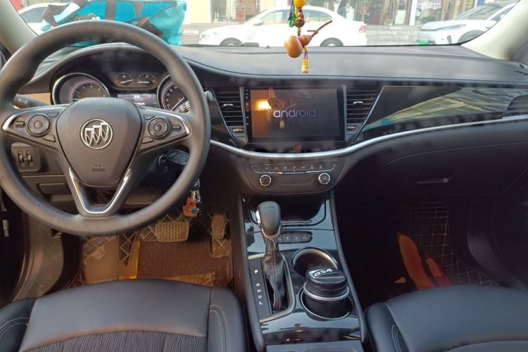 Used Buick Verano 2015 Sedan 20T Dual-Clutch Leading Model Center Console