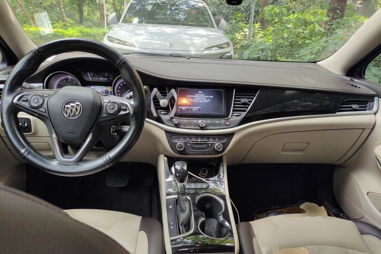 Used Buick Verano 2015 Sedan 15S Automatic Leading Model Center Console