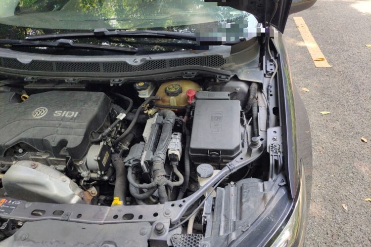 Used Buick Verano 2015 Sedan 15S Automatic Leading Model Engine Bay Left