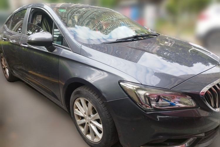 Used Buick Verano 2015 Sedan 20T Dual-Clutch Leading Model Front Right 45 Deg
