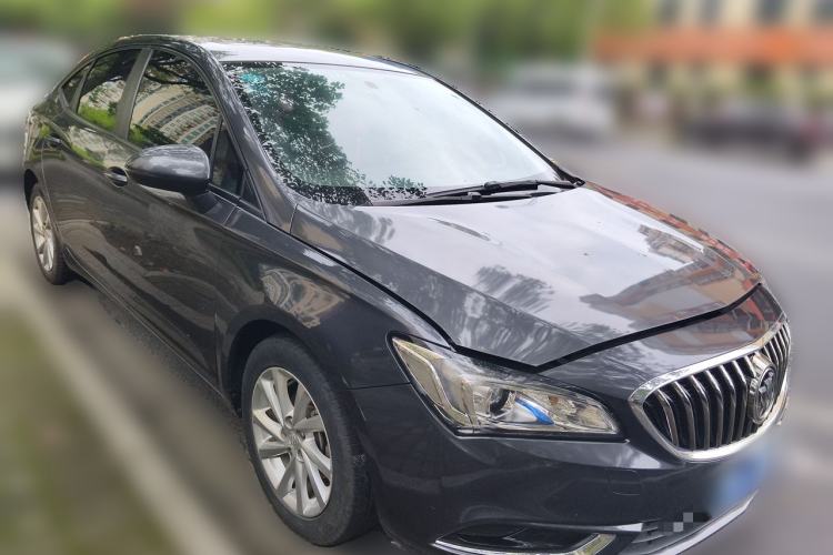 Used Buick Verano 2015 Sedan 15S Manual Entry-Level Model Front Right 45 Deg