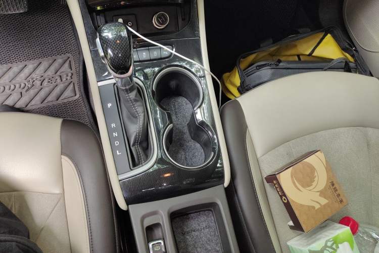 Used Buick Verano 2015 Sedan 15S Automatic Leading Model Gear Lever