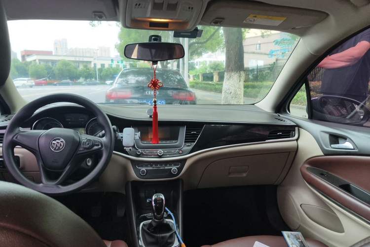 Used Buick Verano 2015 Sedan 15S Manual Entry-Level Model Headliner