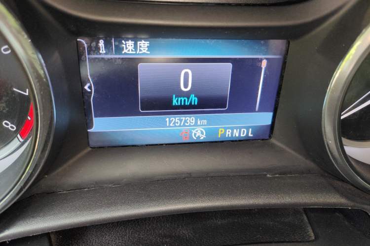 Used Buick Verano 2015 Sedan 15S Automatic Leading Model Odometer Close Up