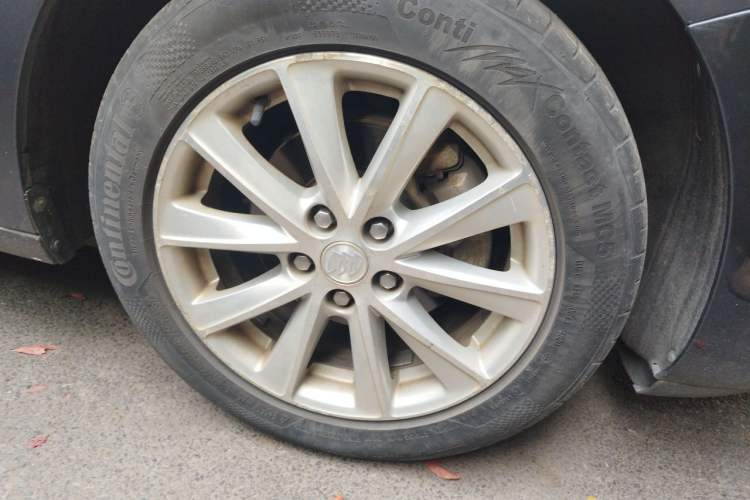 Used Buick Verano 2015 Sedan 20T Dual-Clutch Leading Model Right Front Wheel Hub
