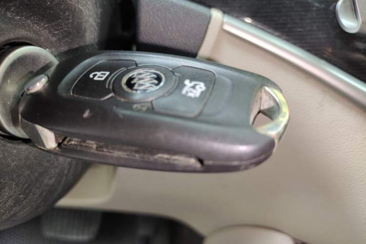 Used Buick Verano 2015 Sedan 15S Automatic Leading Model Vehicle Key