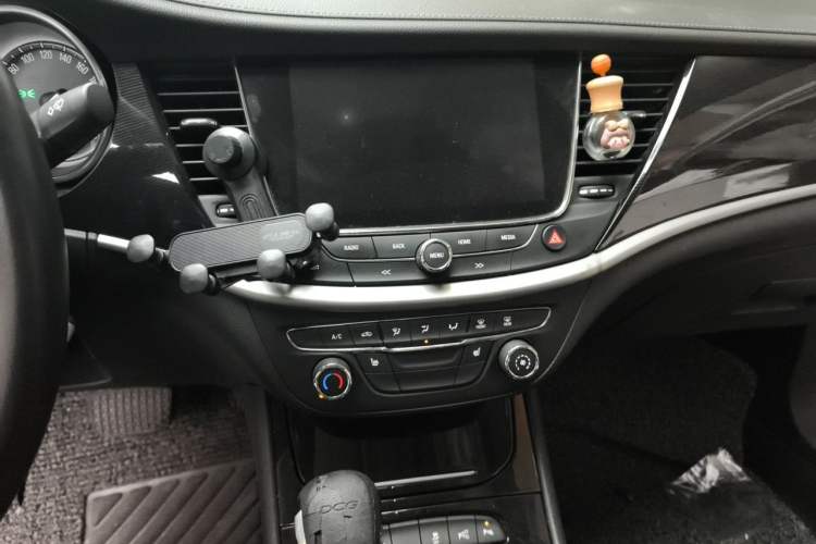 Used Buick Verano 2015 Sedan 20T Dual-Clutch Elite Model Audio And AC Panel