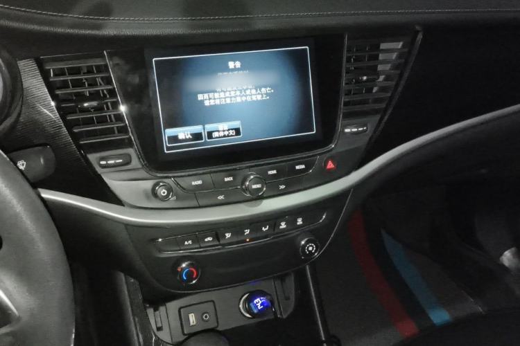 Used Buick Verano 2015 Sedan 20T Dual-Clutch Leading Model Audio And AC Panel