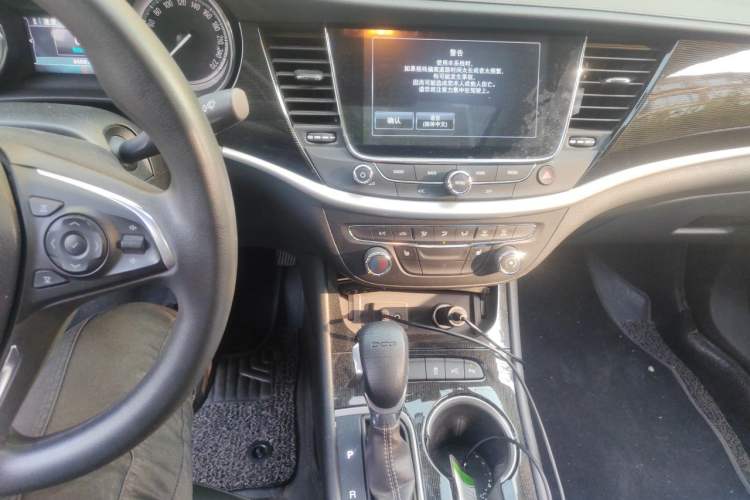 Used Buick Verano 2015 Sedan 20T Dual-Clutch Elite Model Audio And AC Panel