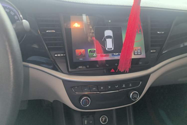 Used Buick Verano 2015 Sedan 15S Manual Entry-Level Model Audio And AC Panel