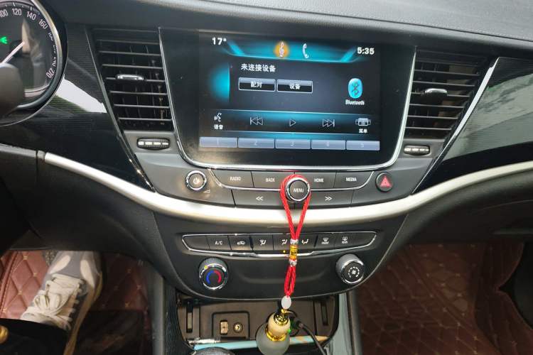 Used Buick Verano 2015 Sedan 20T Dual-Clutch Leading Model Audio And AC Panel